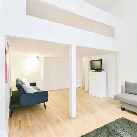 Serenity By Nw * Budapest